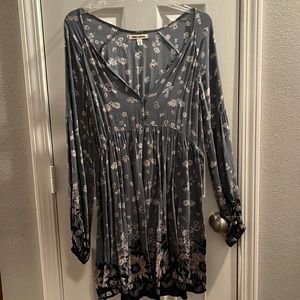 Billabong women’s long sleeve dress